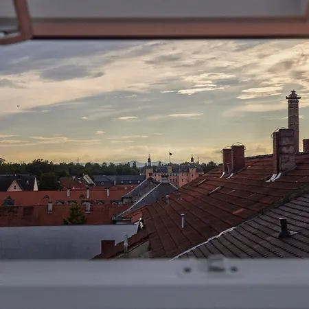 Schlossberg Residences - Xxl-design-apartment Mit Schlossblick Fuer Bis Zu 12 Personen Apartment Schwetzingen